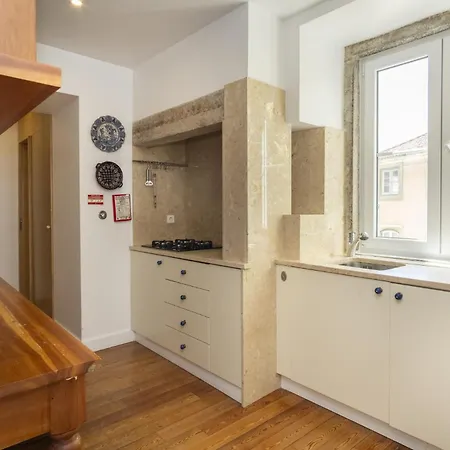 Stylish Duplex In Baixa, Lisbon, & Spacious - Ttl321