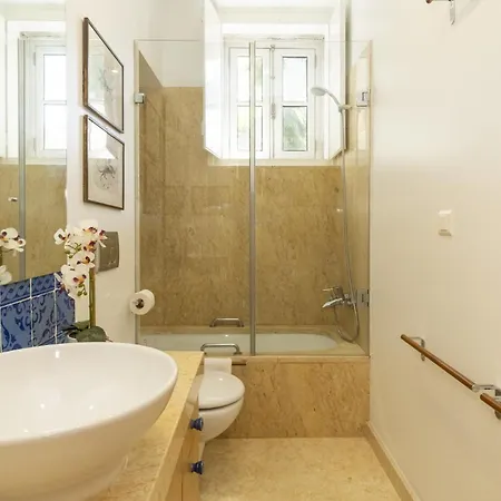 Stylish Duplex In Baixa, Lisbon, & Spacious - Ttl321 アパート