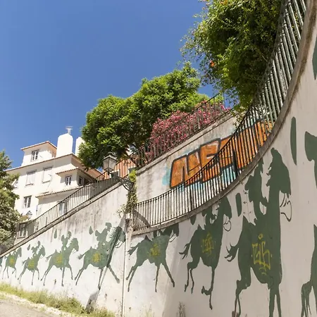 Stylish Duplex In Baixa, Lisbon, & Spacious - Ttl321 Apartman